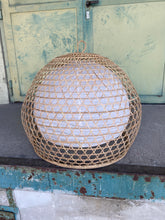 Lade das Bild in den Galerie-Viewer, Roundy Lampenschirm