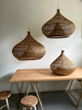 Lade das Bild in den Galerie-Viewer, Lampenschirm Flores