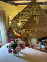 Lade das Bild in den Galerie-Viewer, Lampenschirm Flores