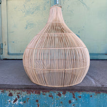 Lade das Bild in den Galerie-Viewer, Onion Lampenschirm
