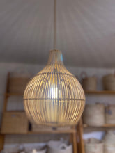 Lade das Bild in den Galerie-Viewer, Onion Lampenschirm
